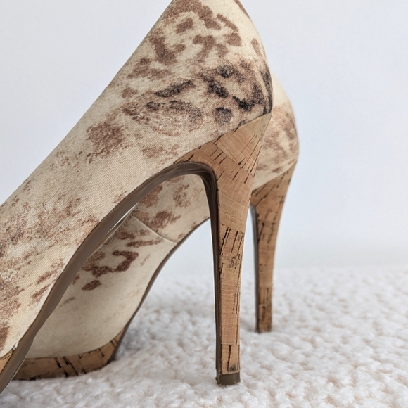 Guess by Marciano Animal Print PeepToe High Heel Platform - Picture 10 of 11